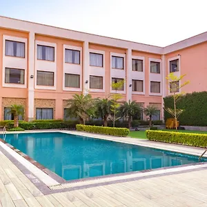 https://tivoli-grand-resort-hotel.hotelsdelhi.org